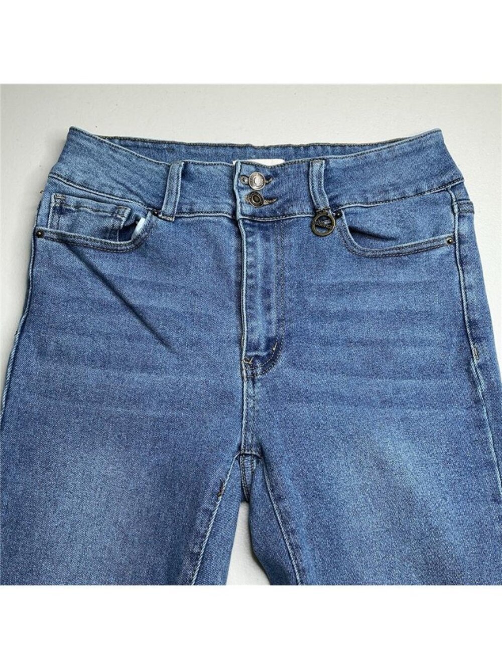 Denim Essence Women's Jeans Medium Wash  Stretch High Rise Sz 13 Preowned